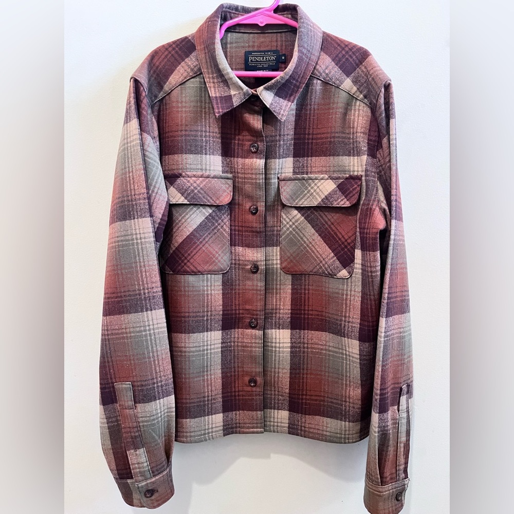 Pendleton crop style women’s flannel
